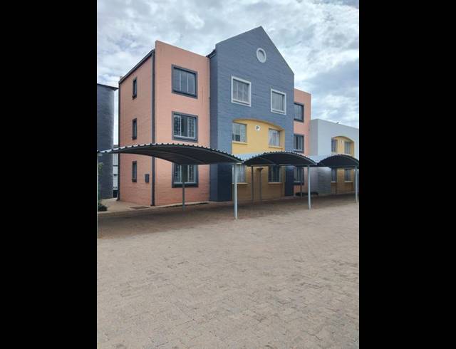 2 BEDROOM PROPERTY TO RENT IN BULT WEST